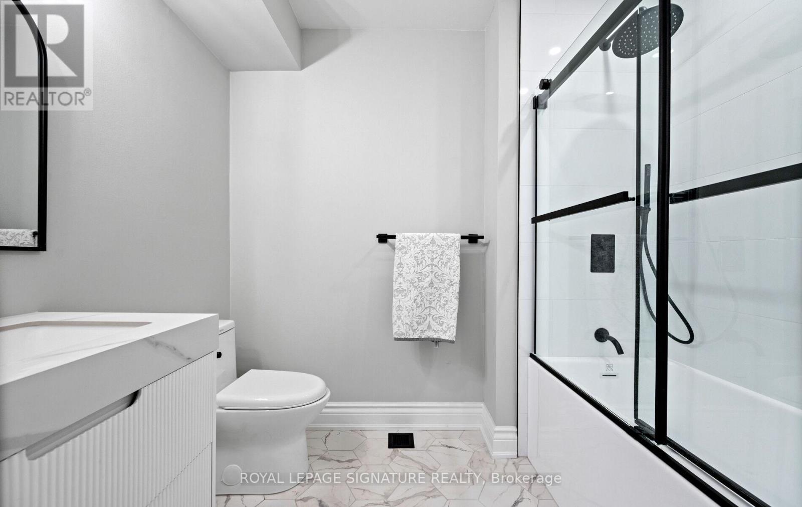 30 Legion Road, Toronto (Mimico), Ontario  M8V 4C5 - Photo 29 - W12441167