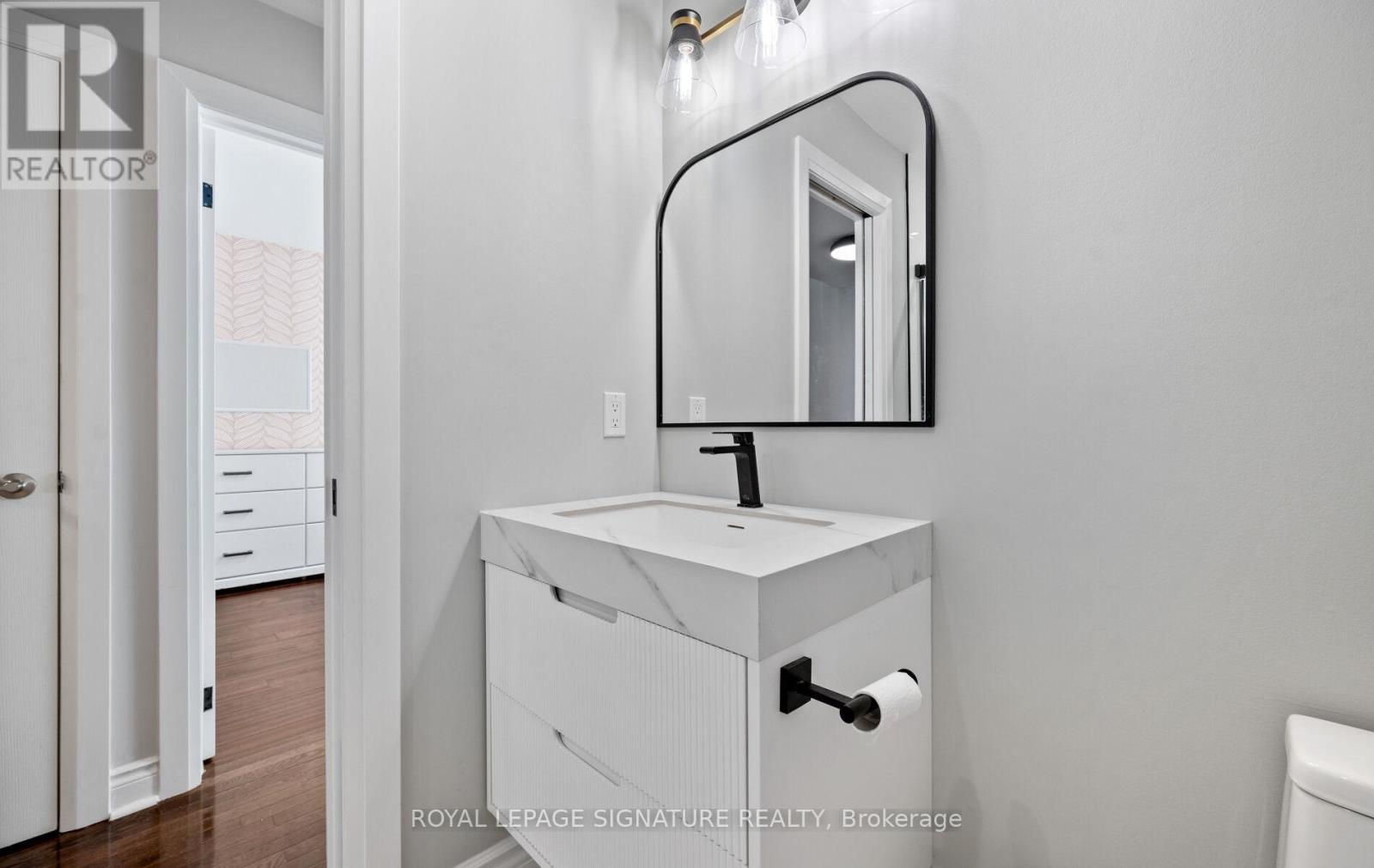30 Legion Road, Toronto (Mimico), Ontario  M8V 4C5 - Photo 30 - W12441167