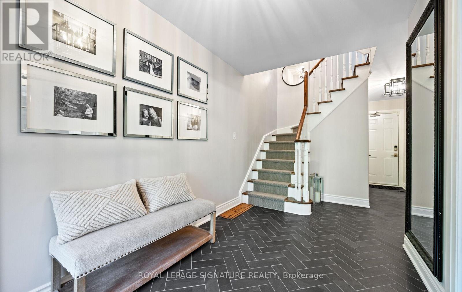 30 Legion Road, Toronto (Mimico), Ontario  M8V 4C5 - Photo 4 - W12441167