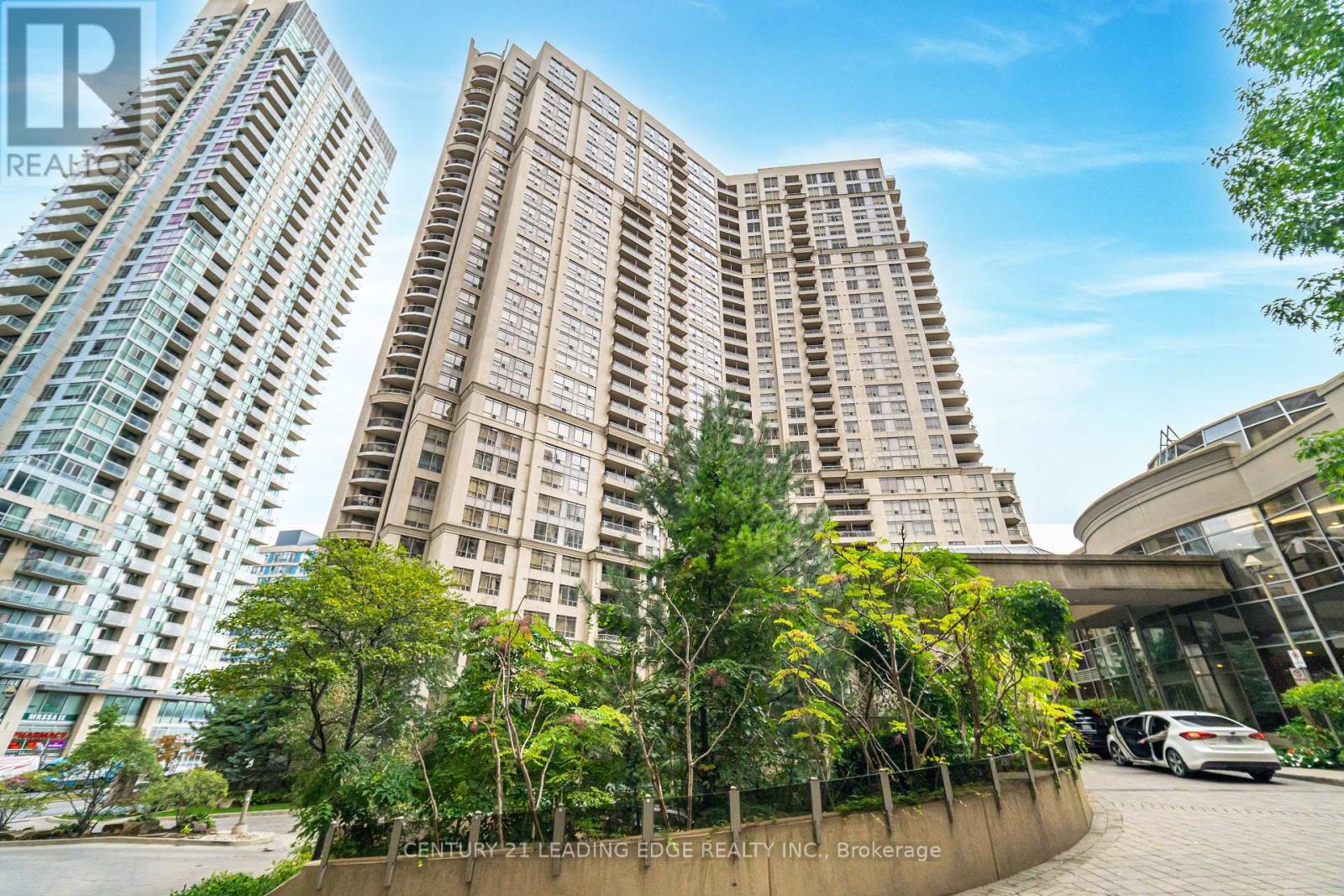 1609 - 3880 Duke Of York Boulevard, Mississauga, Ontario  L5B 4M7 - Photo 1 - W12441168