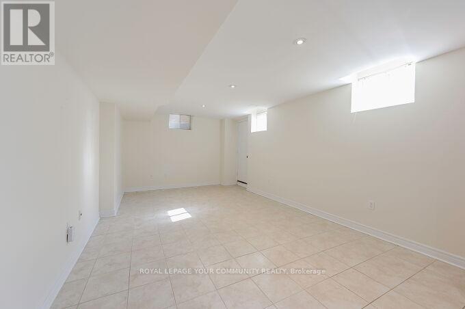 Lower Unit - 128 Watsonbrook Drive, Brampton, Ontario  L6R 0S1 - Photo 6 - W12441179