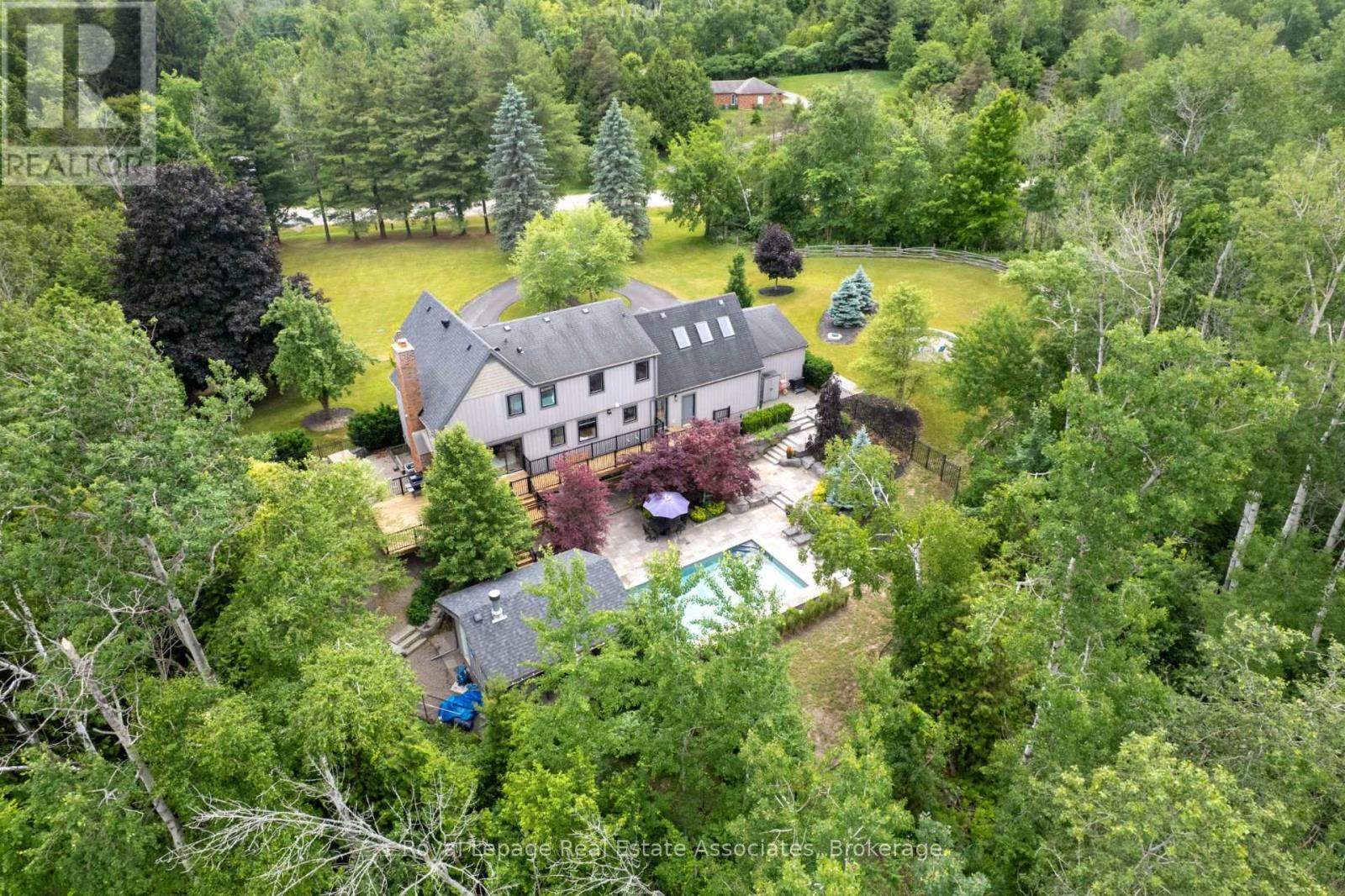 32 Cedar Drive, Caledon, Ontario  L7K 1H6 - Photo 47 - W12441199