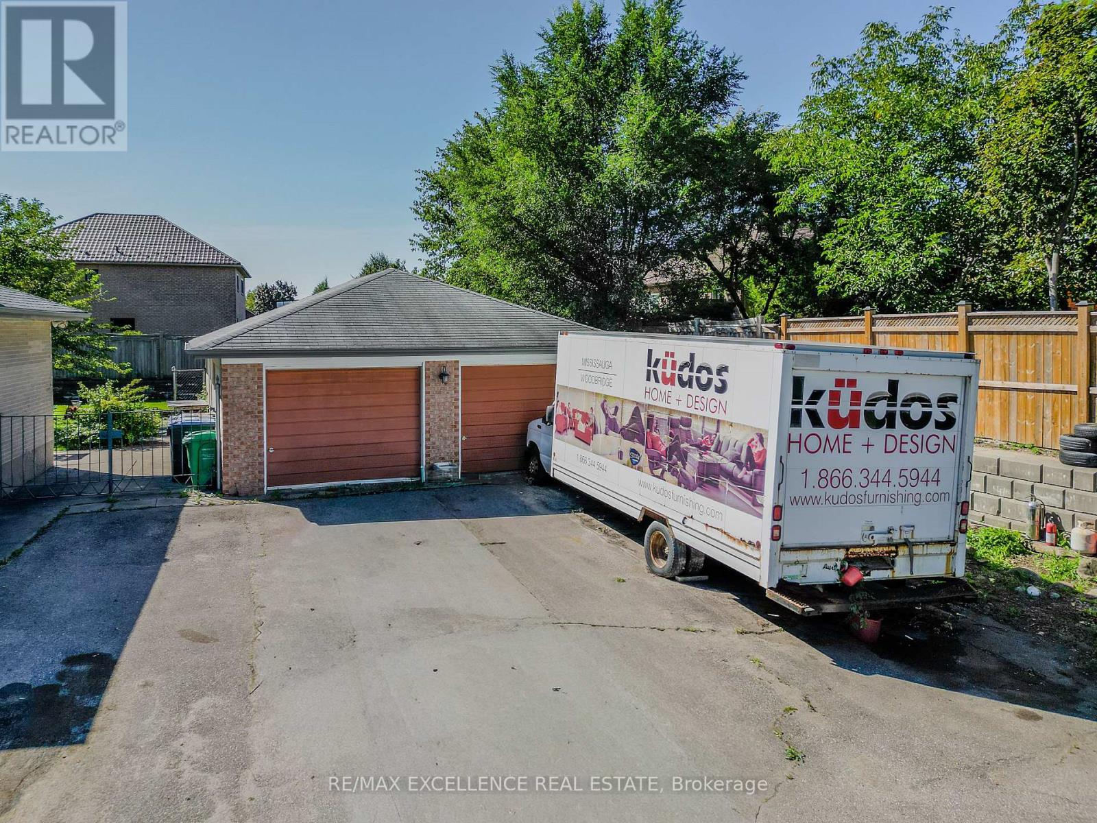 12164 Hurontario Street, Brampton, Ontario  L7A 1E6 - Photo 6 - W12441209