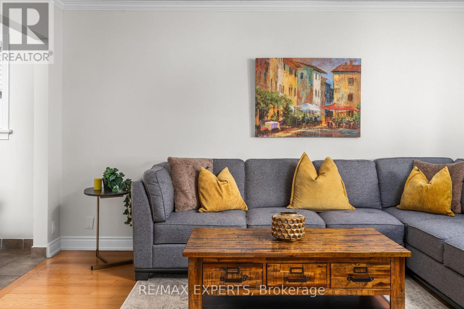 11 Smallwood Drive, Toronto (Downsview-Roding-Cfb), Ontario  M3M 1K9 - Photo 13 - W12441229