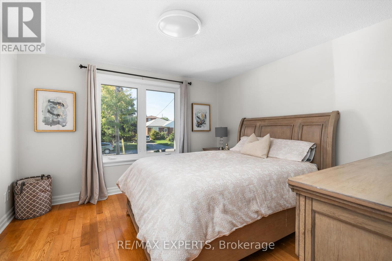 11 Smallwood Drive, Toronto (Downsview-Roding-Cfb), Ontario  M3M 1K9 - Photo 31 - W12441229