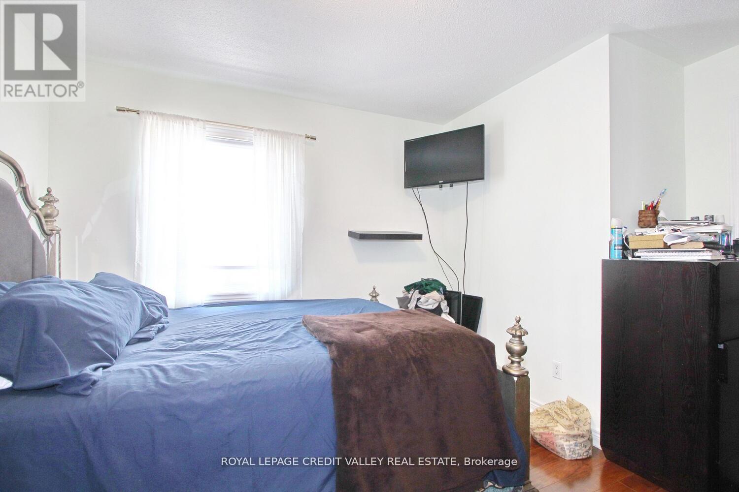 12 Helman Road, Brampton, Ontario  L6R 0R6 - Photo 34 - W12441244