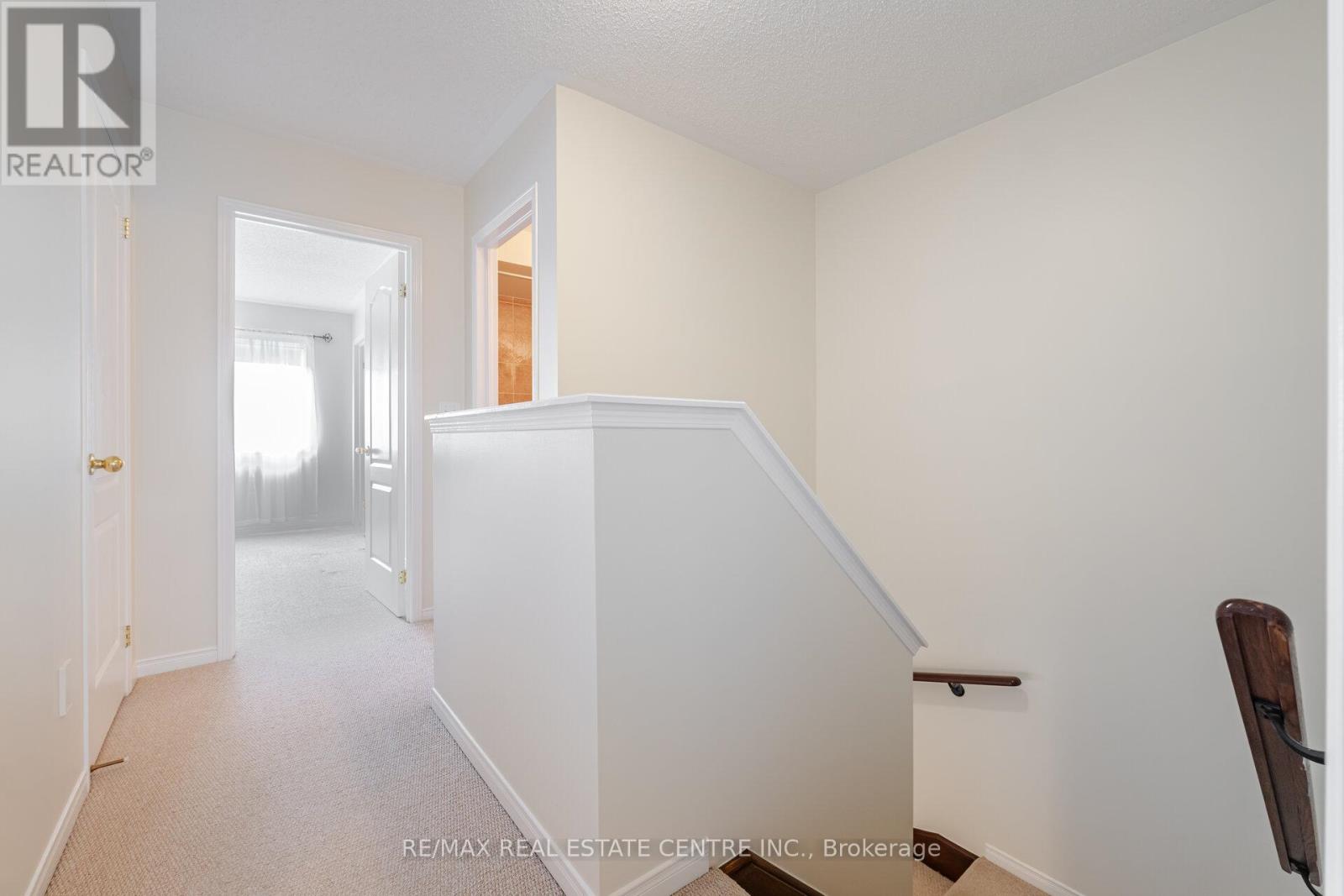4834 Capri Crescent, Burlington, Ontario  L7M 0H9 - Photo 19 - W12441251