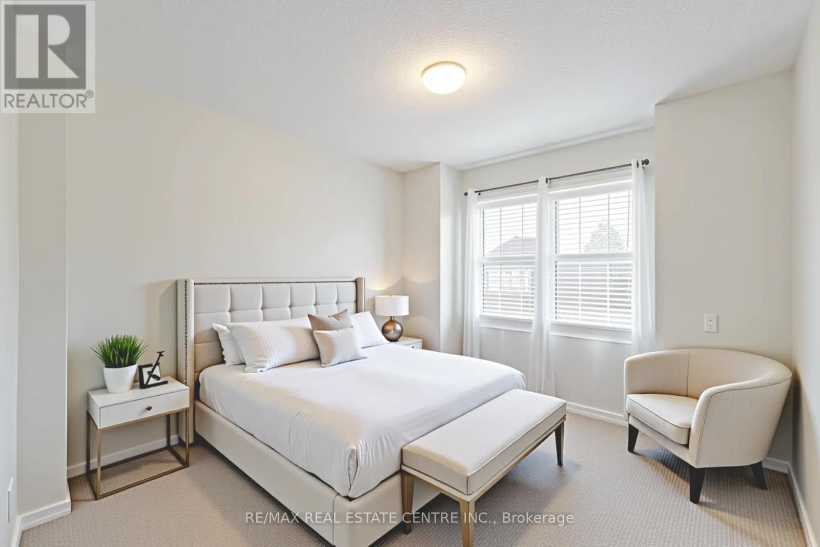 4834 Capri Crescent, Burlington, Ontario  L7M 0H9 - Photo 29 - W12441251
