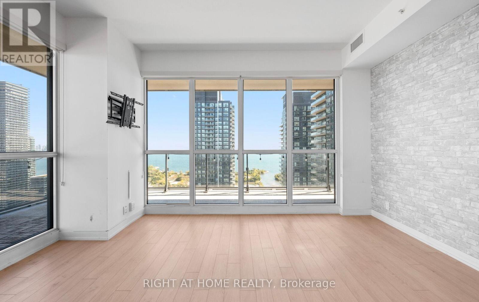 3409 - 10 Park Lawn Road, Toronto, Ontario  M8Y 3H8 - Photo 13 - W12441275
