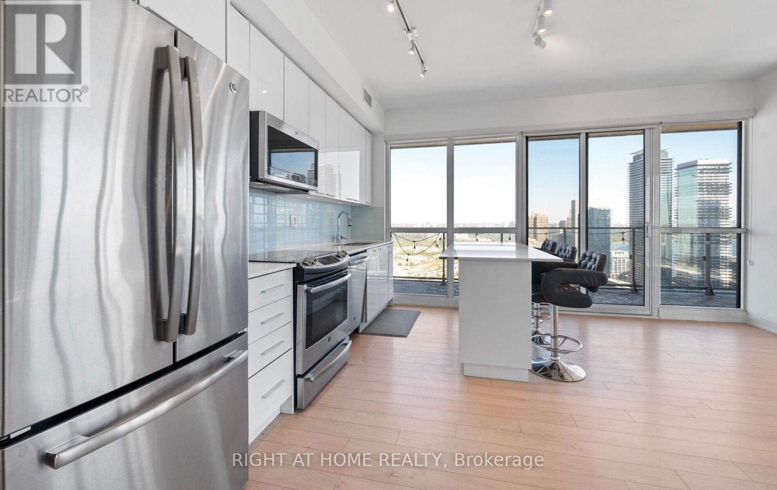 3409 - 10 Park Lawn Road, Toronto, Ontario  M8Y 3H8 - Photo 7 - W12441275