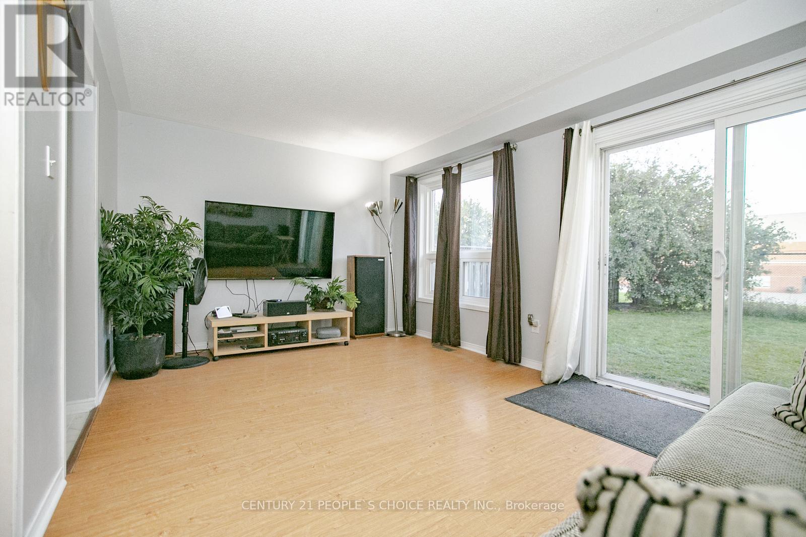 17 Caruso Drive, Brampton, Ontario  L6Y 5B1 - Photo 14 - W12440554