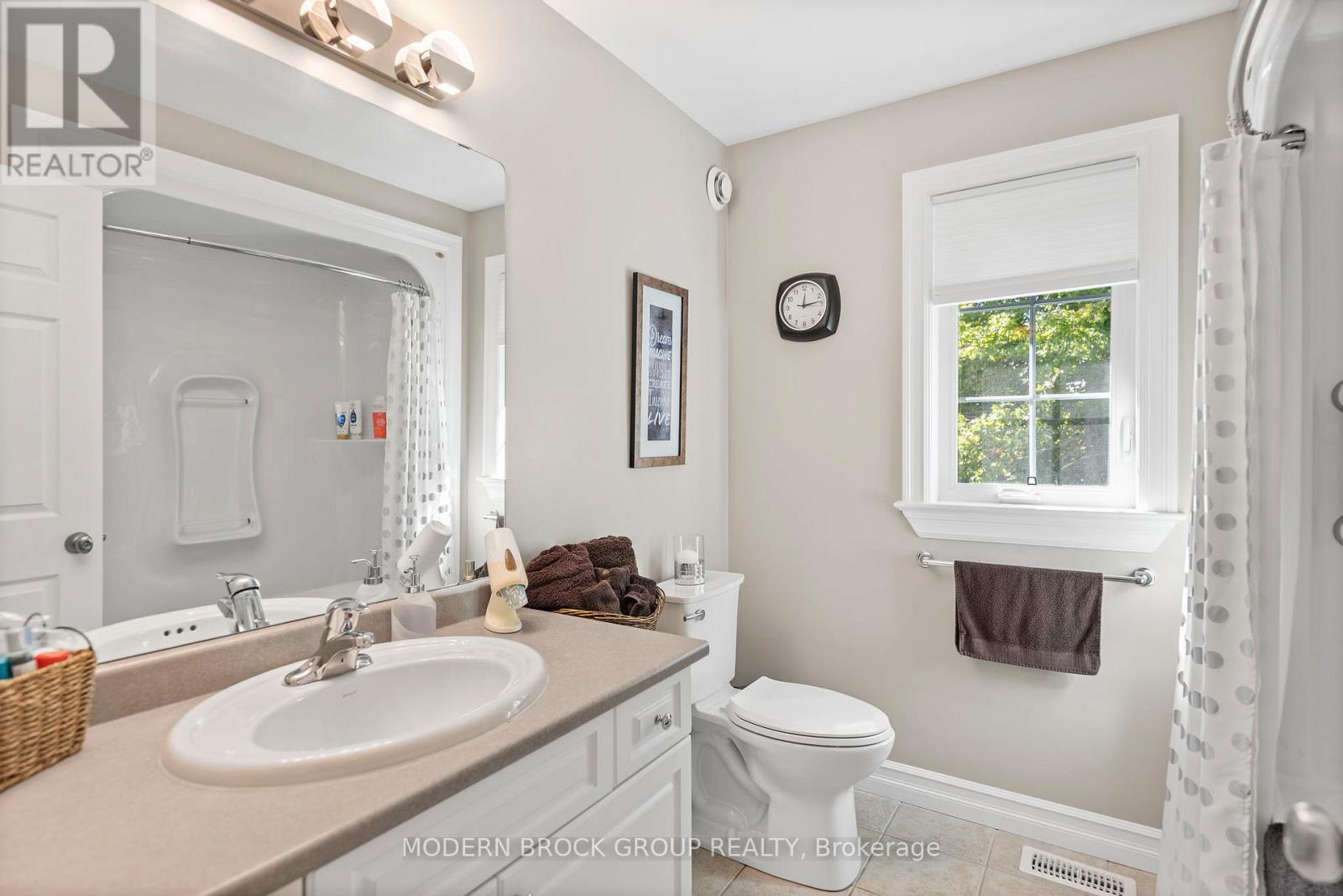 1021 Kingswood Street, Brockville, Ontario  K6V 7G1 - Photo 43 - X12439907