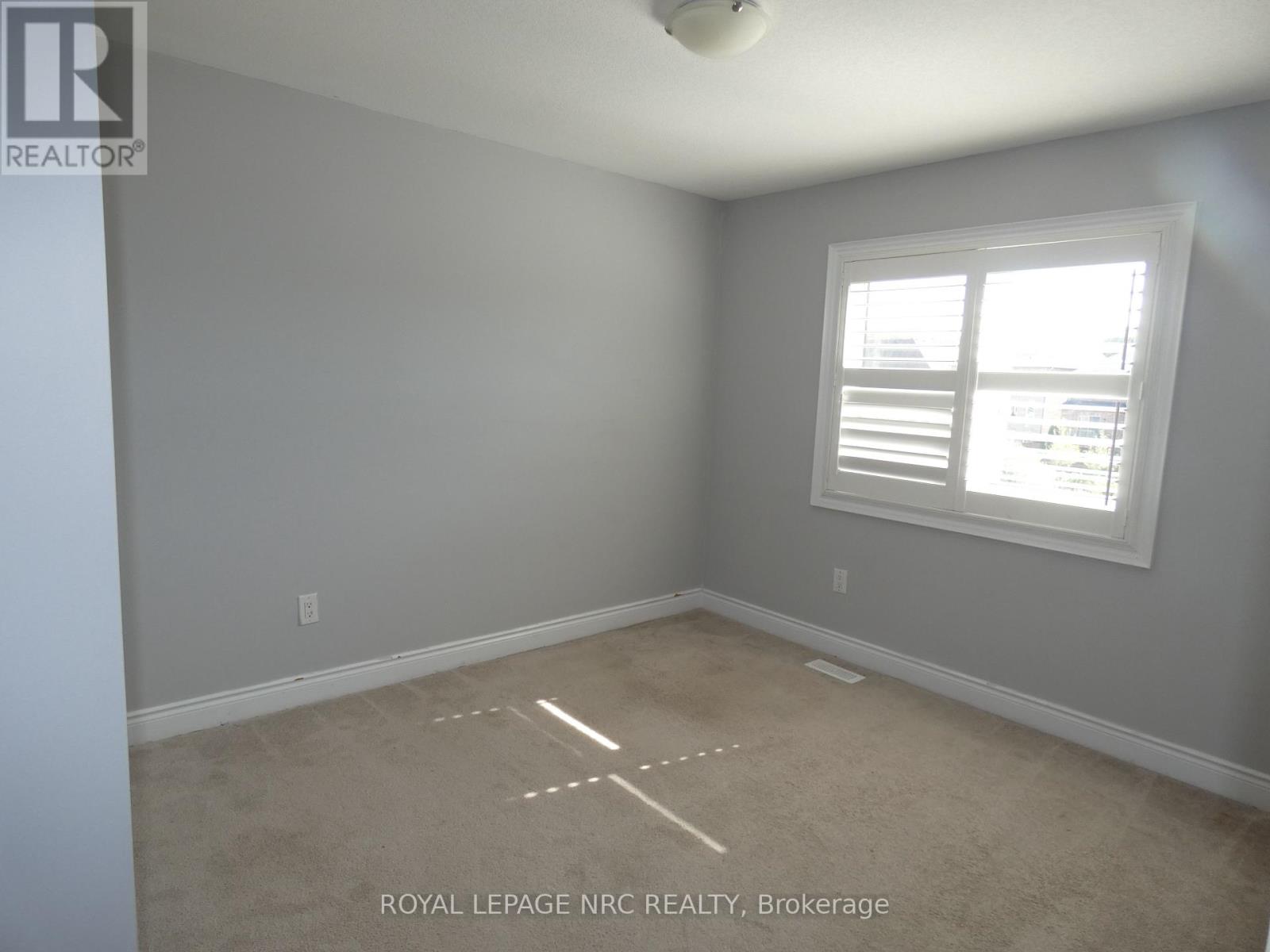7857 Sassafras Trail, Niagara Falls (Brown), Ontario  L2H 0N6 - Photo 16 - X12441316