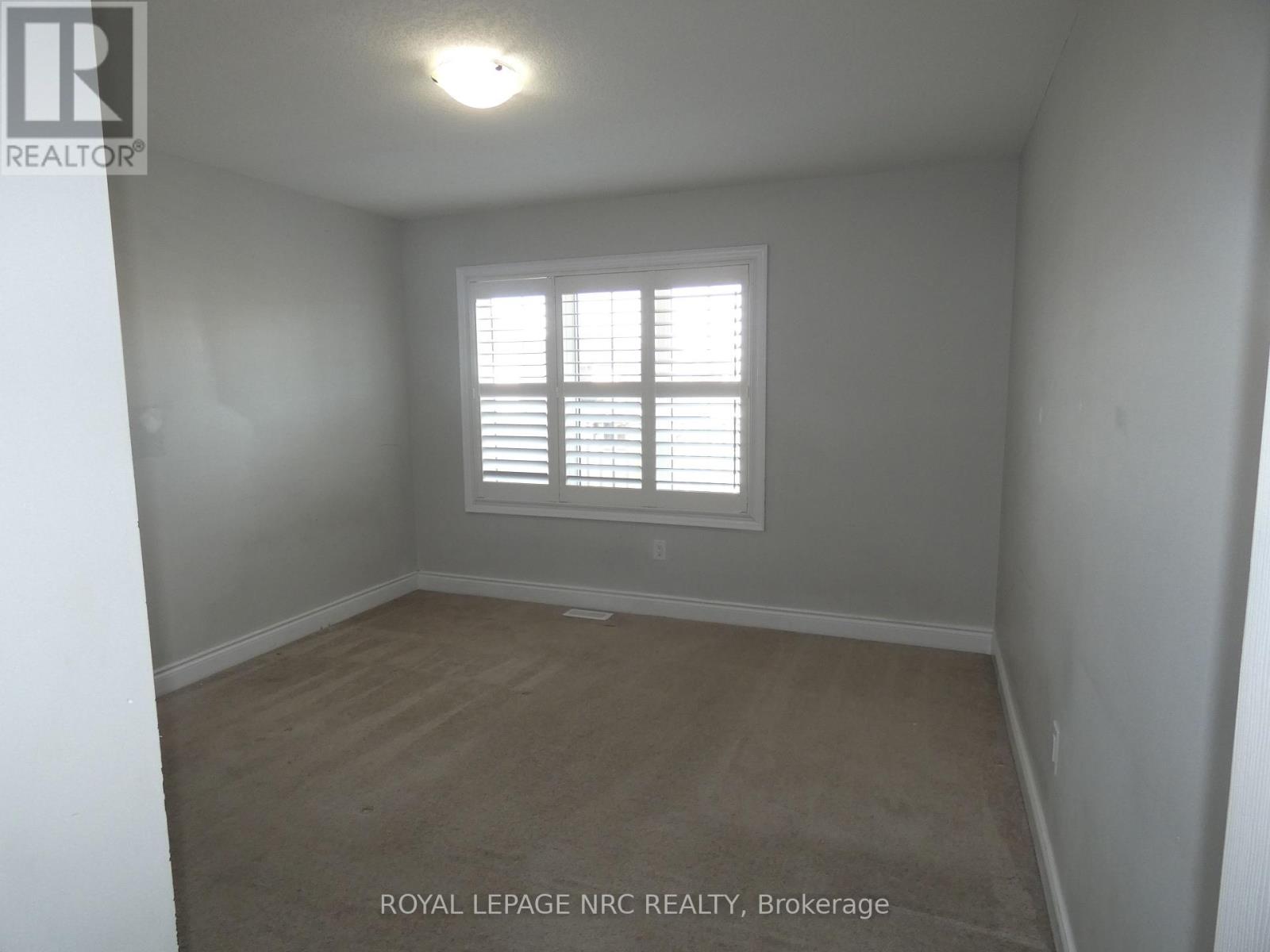 7857 Sassafras Trail, Niagara Falls (Brown), Ontario  L2H 0N6 - Photo 18 - X12441316