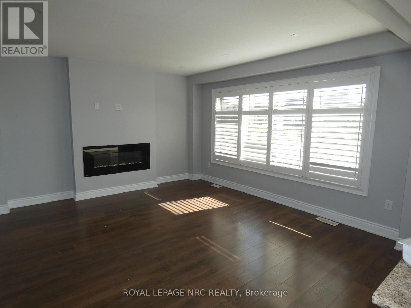 7857 Sassafras Trail, Niagara Falls (Brown), Ontario  L2H 0N6 - Photo 3 - X12441316