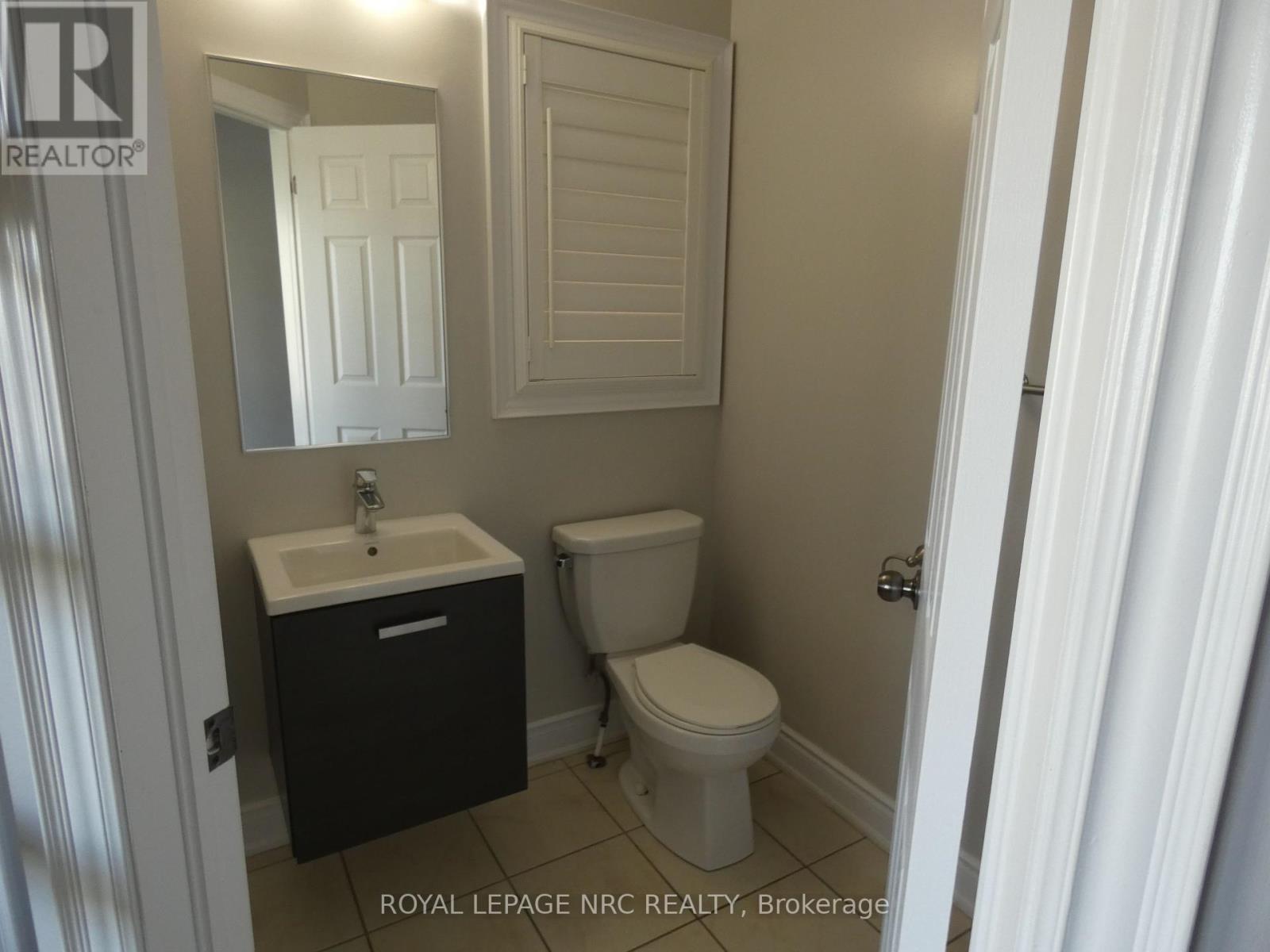 7857 Sassafras Trail, Niagara Falls (Brown), Ontario  L2H 0N6 - Photo 7 - X12441316