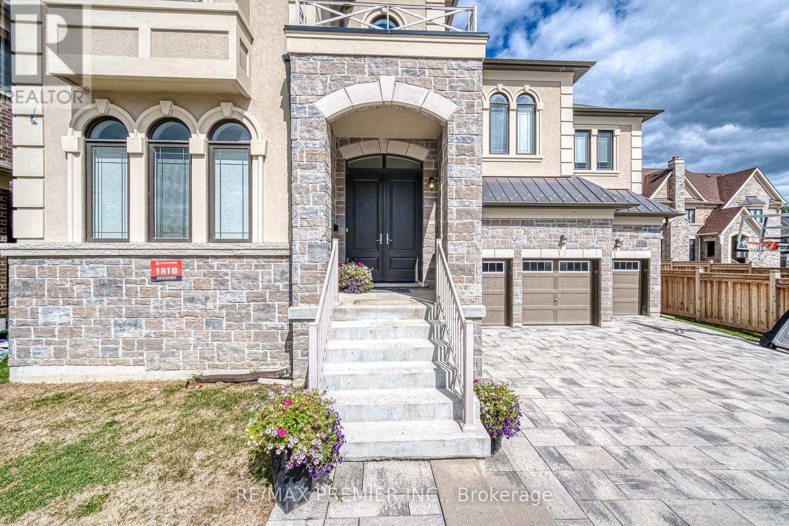 101 Appleyard Avenue, Vaughan, Ontario  L4H 4N3 - Photo 3 - N12441263