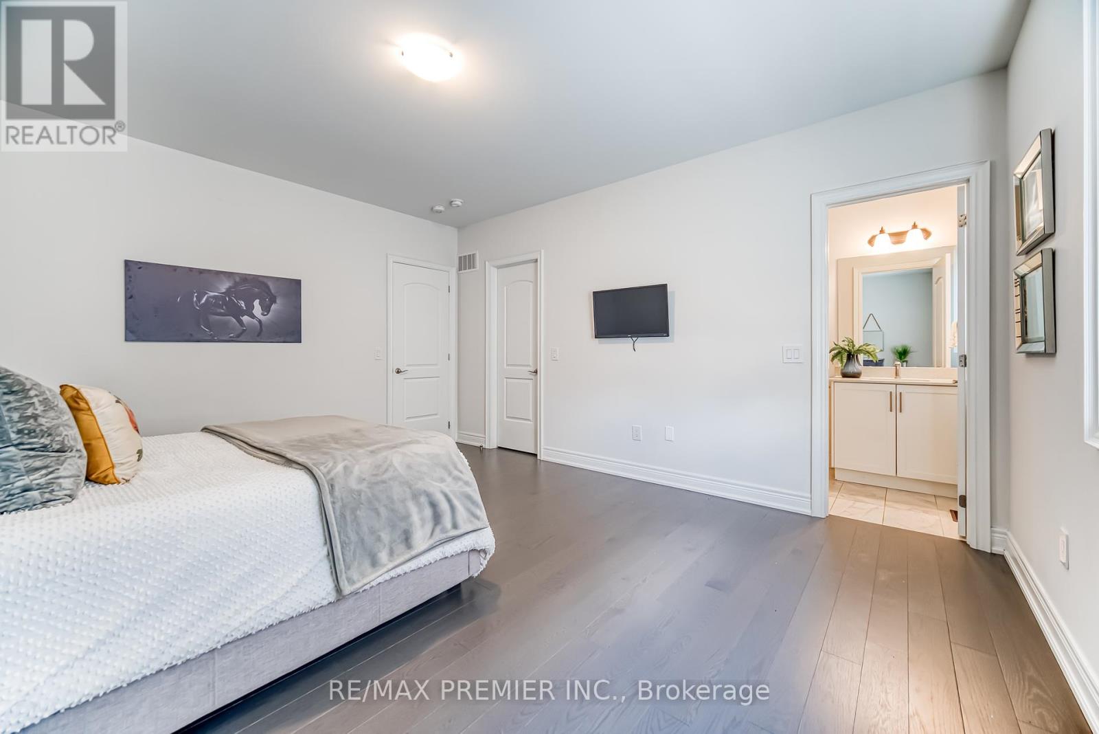 101 Appleyard Avenue, Vaughan, Ontario  L4H 4N3 - Photo 40 - N12441263