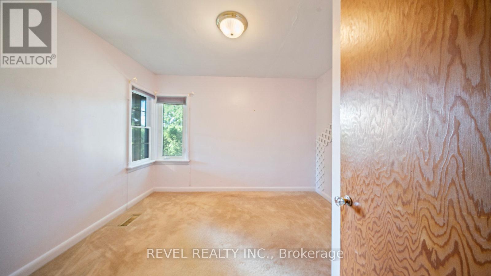 460 Burtch Road, Brant, Ontario  N0E 1K0 - Photo 20 - X12441134