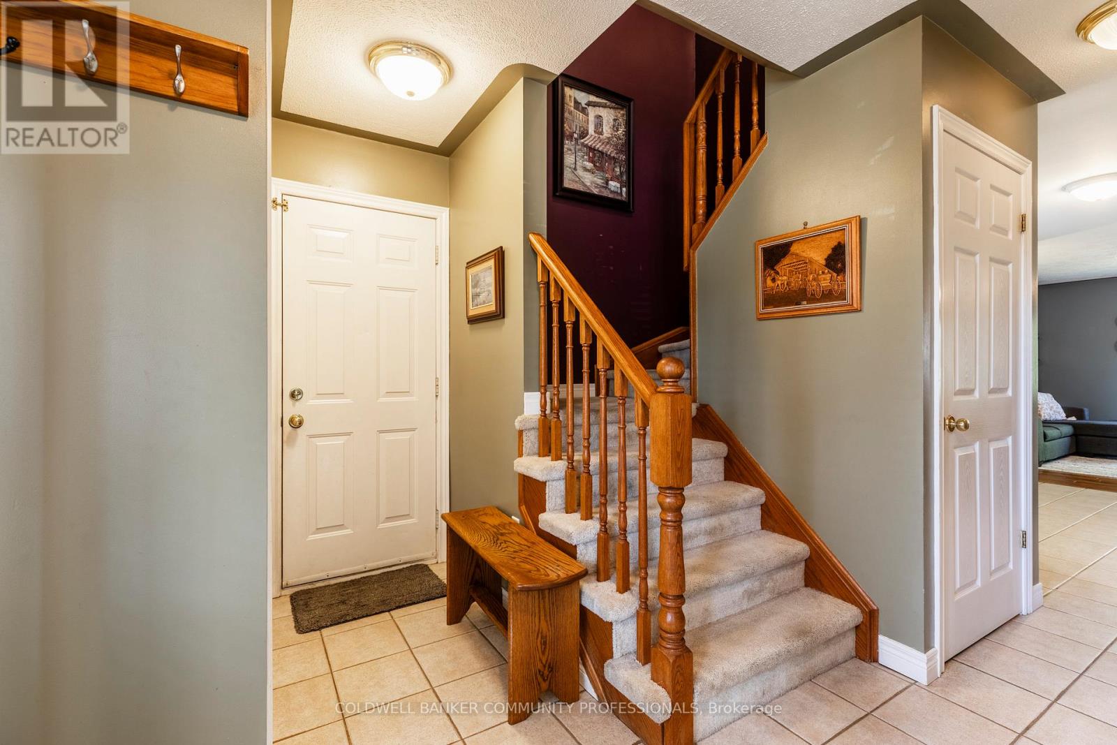 33 Oak Crescent, Haldimand, Ontario N0A 1H0 - Photo 20 - X12441175