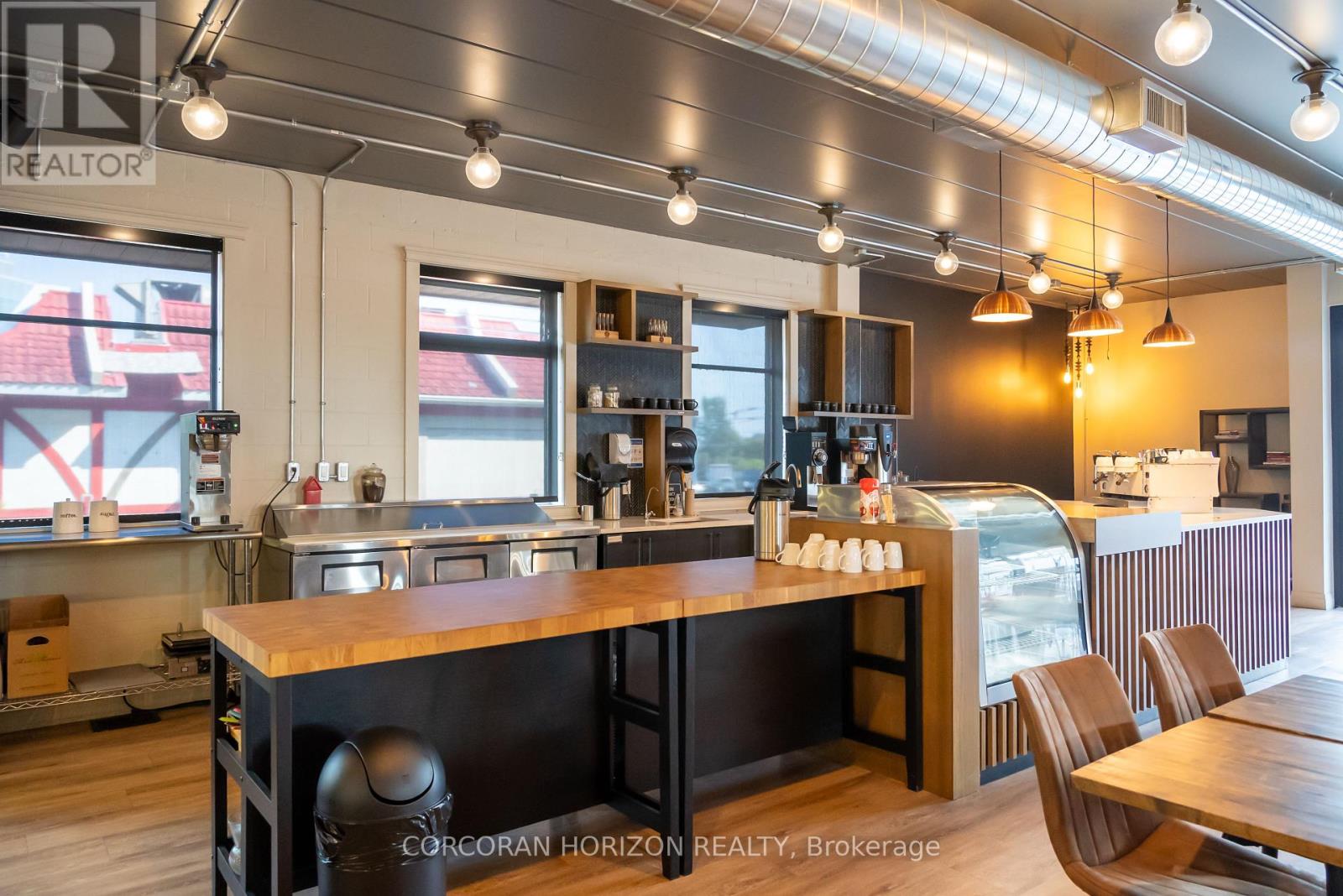 A - 618 King Street W, Kitchener, Ontario  N2G 1C8 - Photo 6 - X12441246