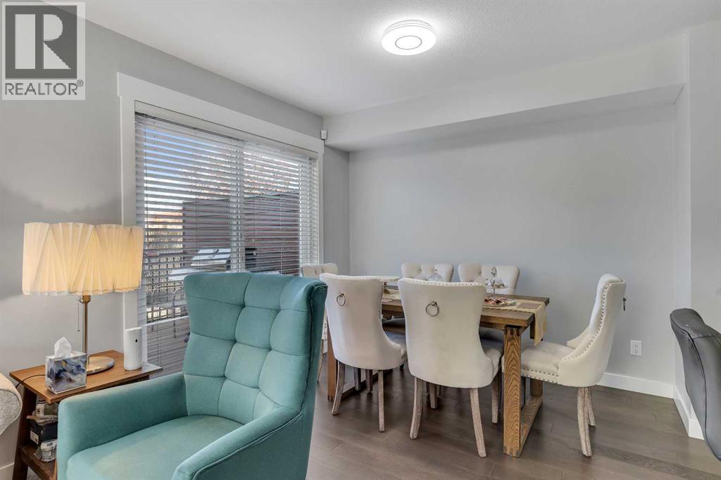 7 West Coach Manor Sw, Calgary, Alberta  T3H 1R7 - Photo 21 - A2258969