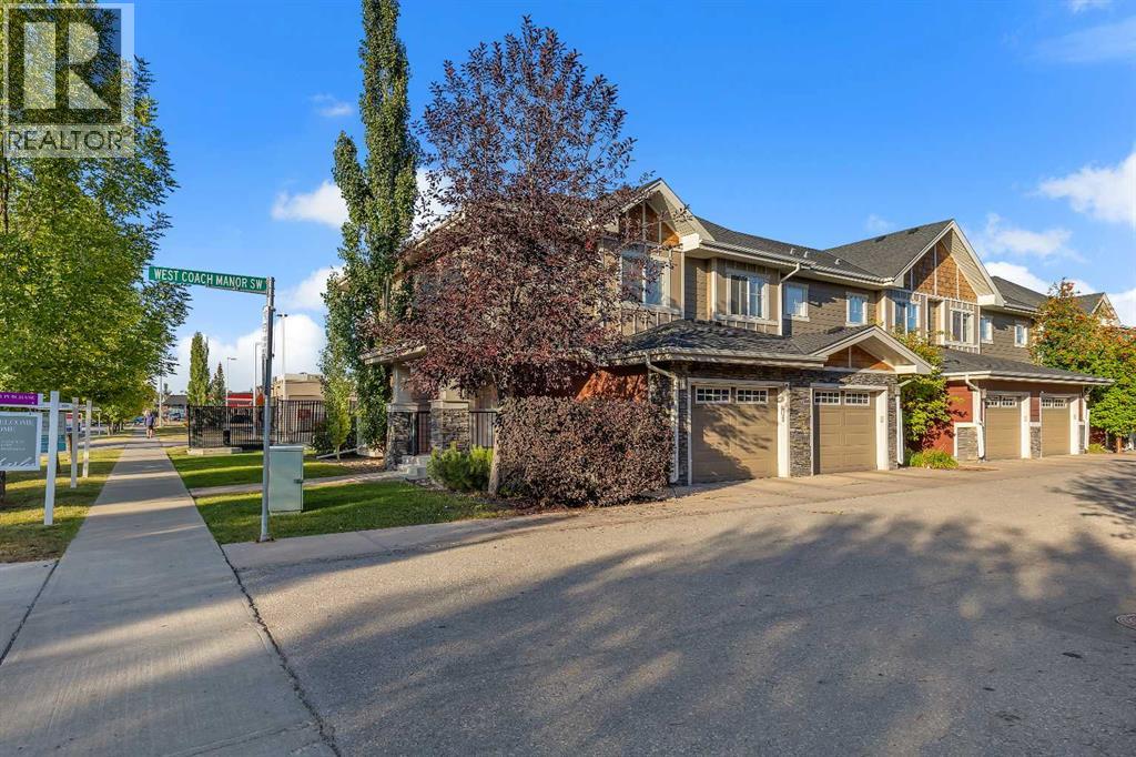 7 West Coach Manor Sw, Calgary, Alberta  T3H 1R7 - Photo 2 - A2258969
