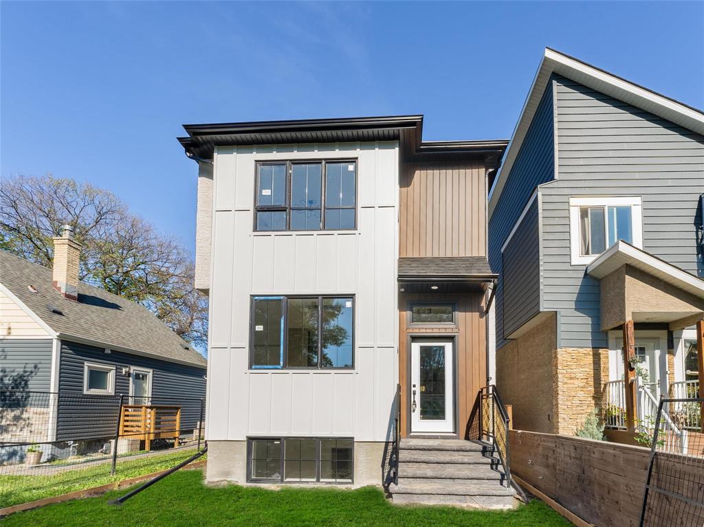 115 Blenheim Avenue, Winnipeg, Manitoba