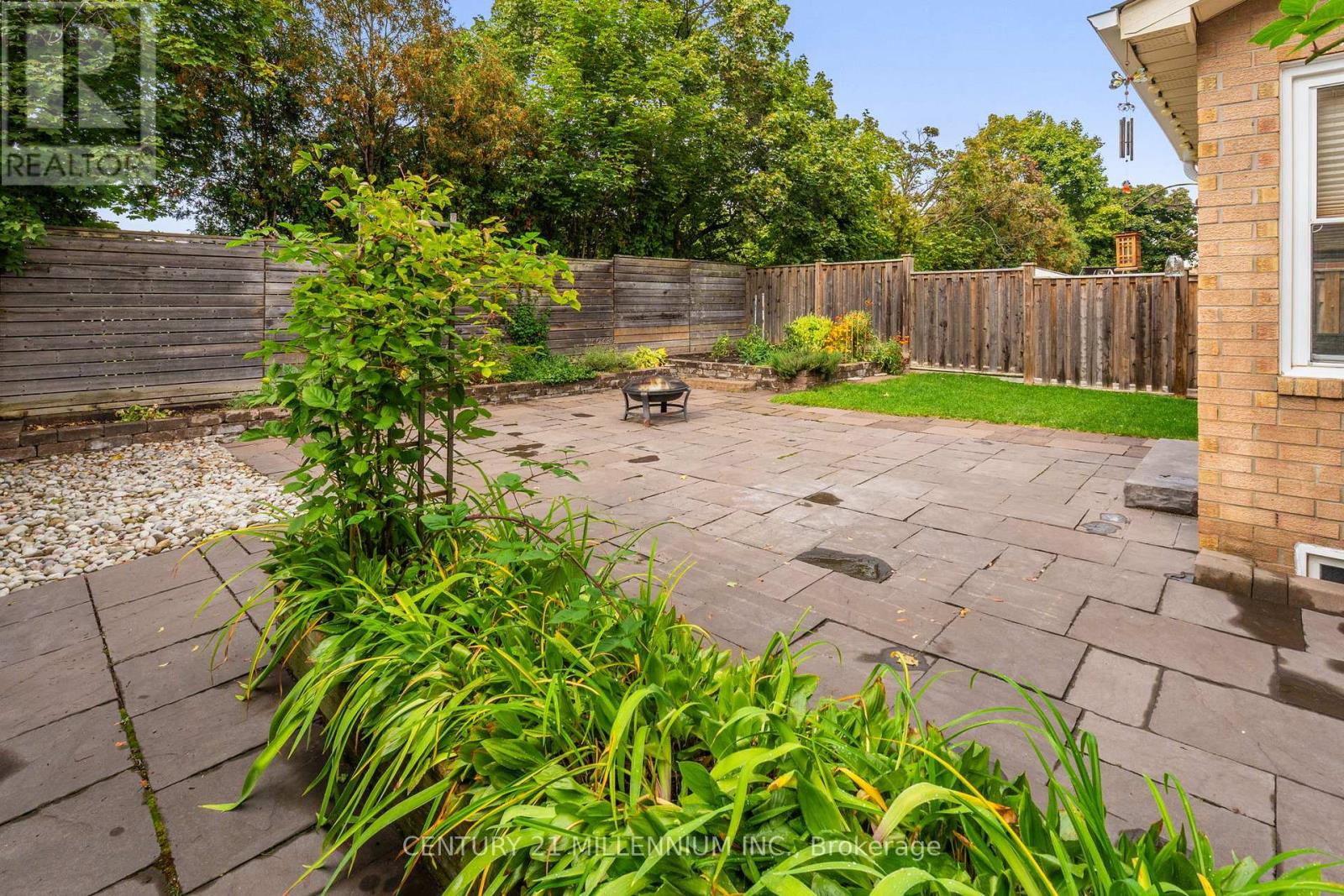 116 Wexford Road, Brampton, Ontario  L6Z 2T5 - Photo 22 - W12424152