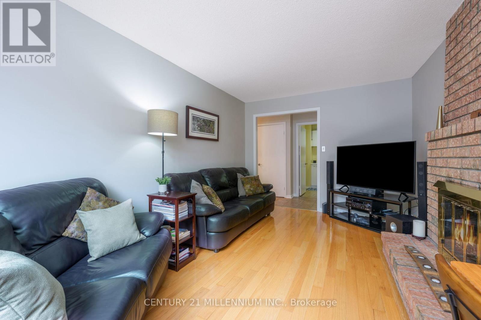 116 Wexford Road, Brampton, Ontario  L6Z 2T5 - Photo 14 - W12424152