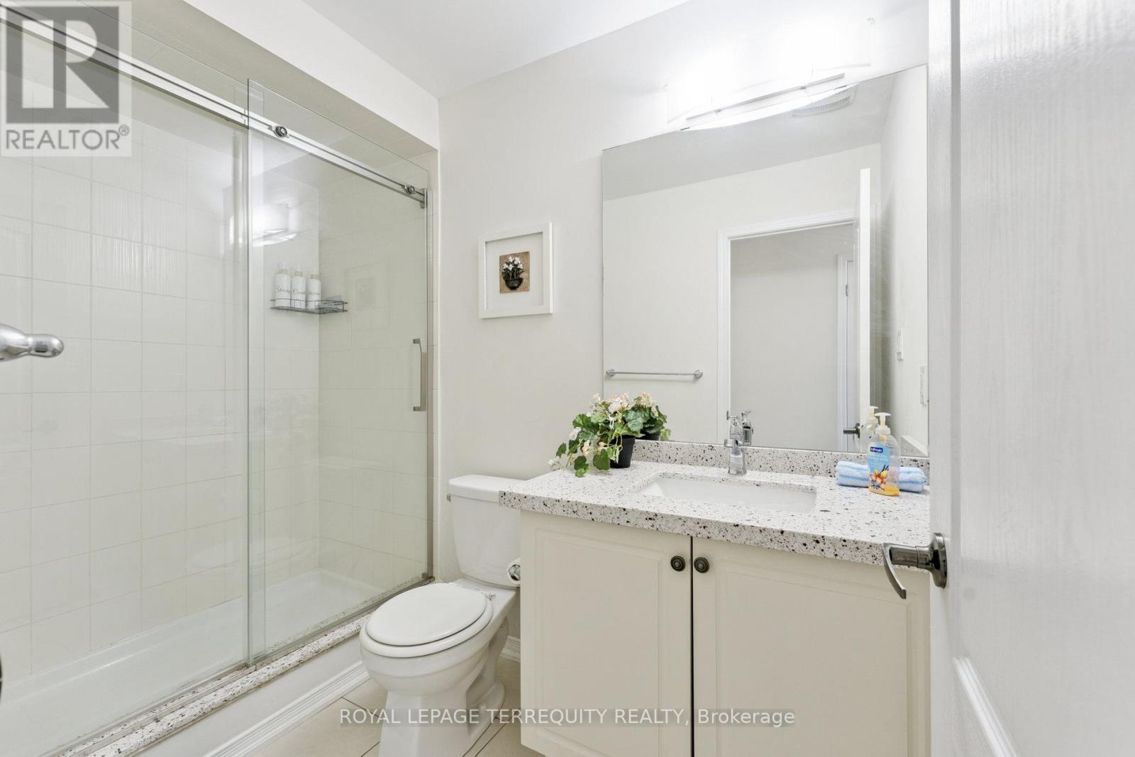 49 Golden Springs Drive, Brampton, Ontario  L7A 0C7 - Photo 29 - W12366517