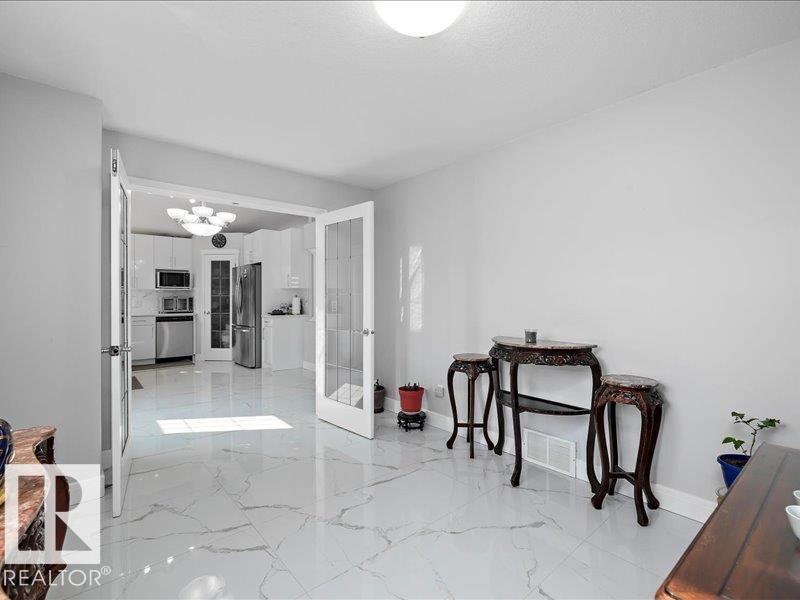 2919 151a Av Nw, Edmonton, Alberta  T5Y 2Y5 - Photo 15 - E4455871