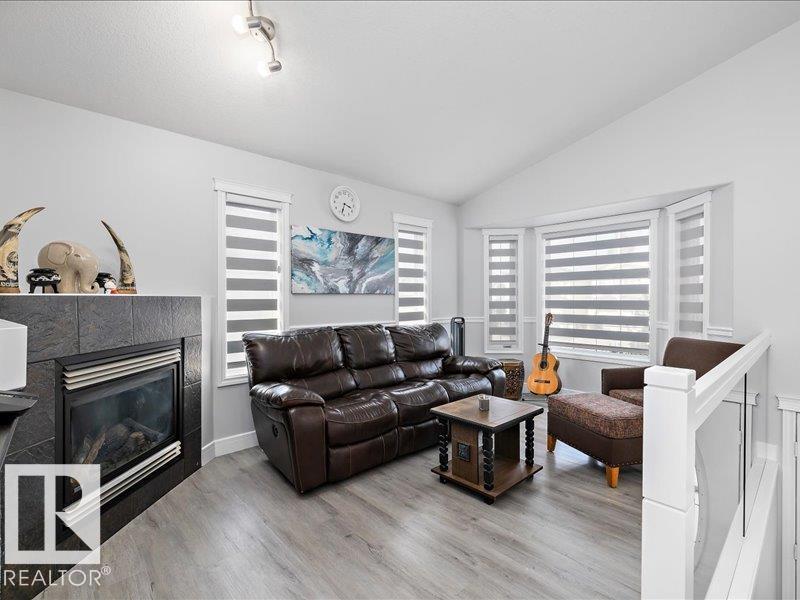 2919 151a Av Nw, Edmonton, Alberta  T5Y 2Y5 - Photo 4 - E4455871