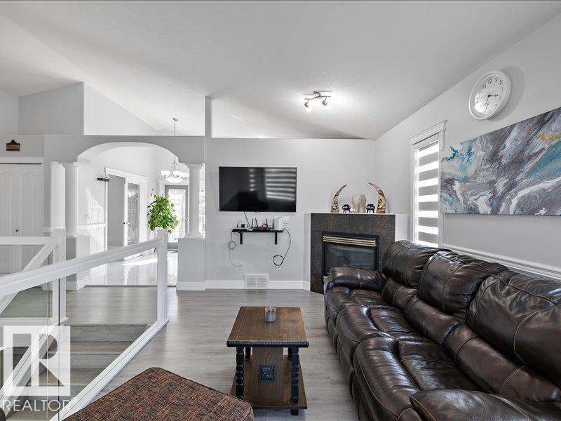 2919 151a Av Nw, Edmonton, Alberta  T5Y 2Y5 - Photo 6 - E4455871