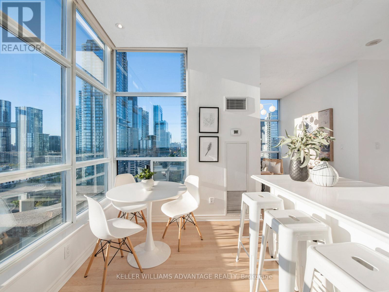 Uph3 - 410 Queens Quay W, Toronto (Waterfront Communities), Ontario  M5V 3T1 - Photo 12 - C12441207