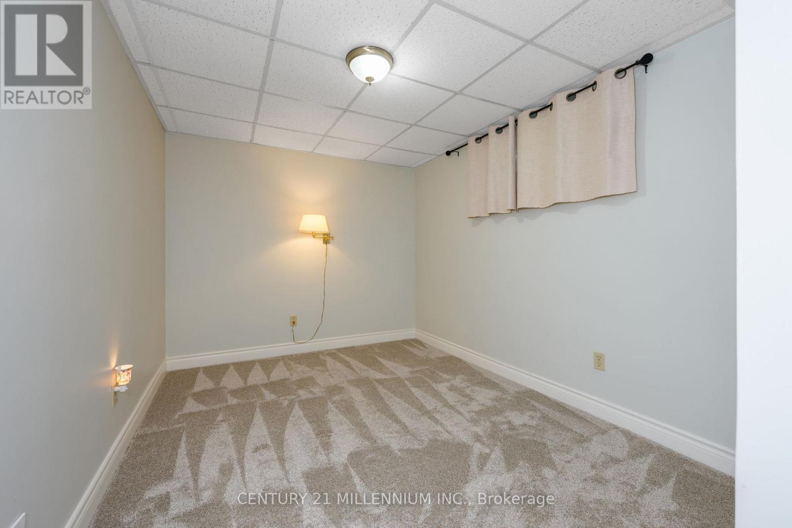 27 Hillside Drive, Halton Hills, Ontario  L7G 4W2 - Photo 27 - W12437331