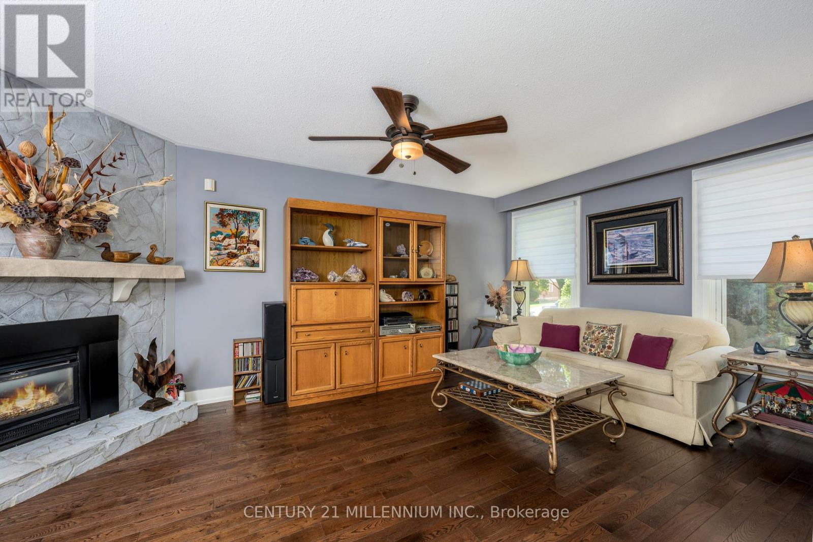 27 Hillside Drive, Halton Hills, Ontario  L7G 4W2 - Photo 6 - W12437331