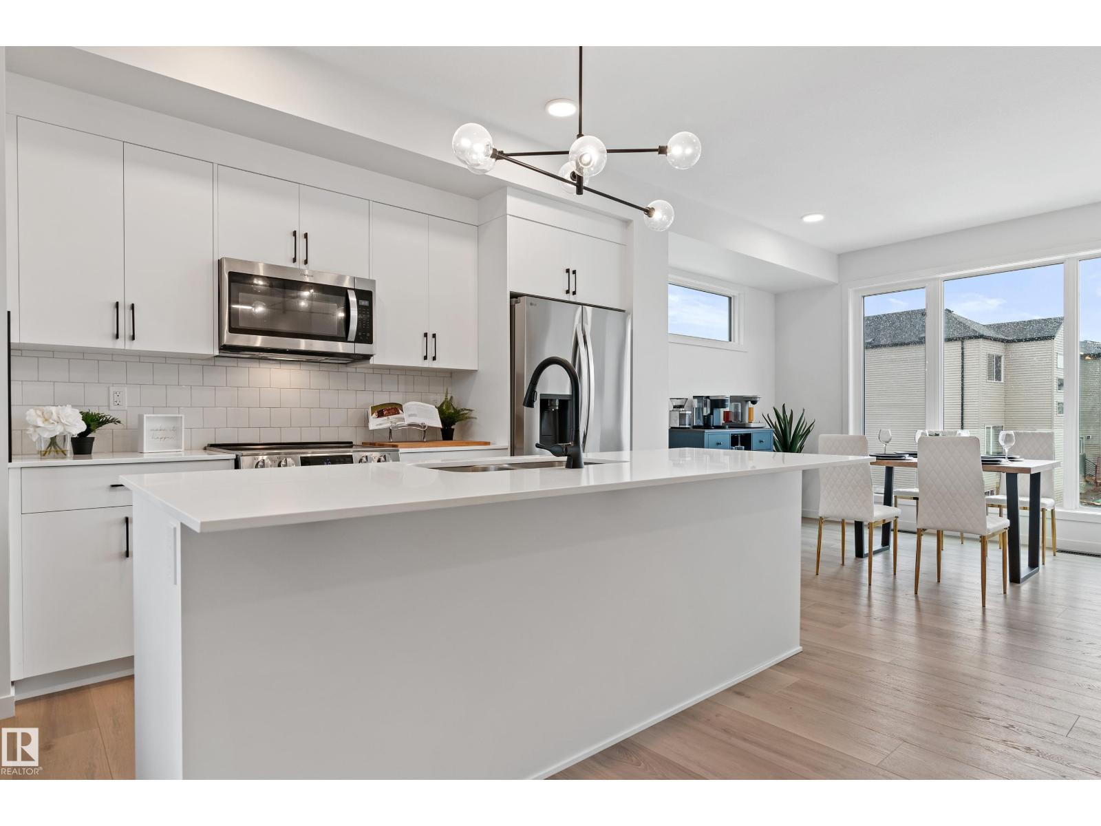 3284 Keswick Wy Sw, Edmonton, Alberta  T6W 5N5 - Photo 3 - E4460515