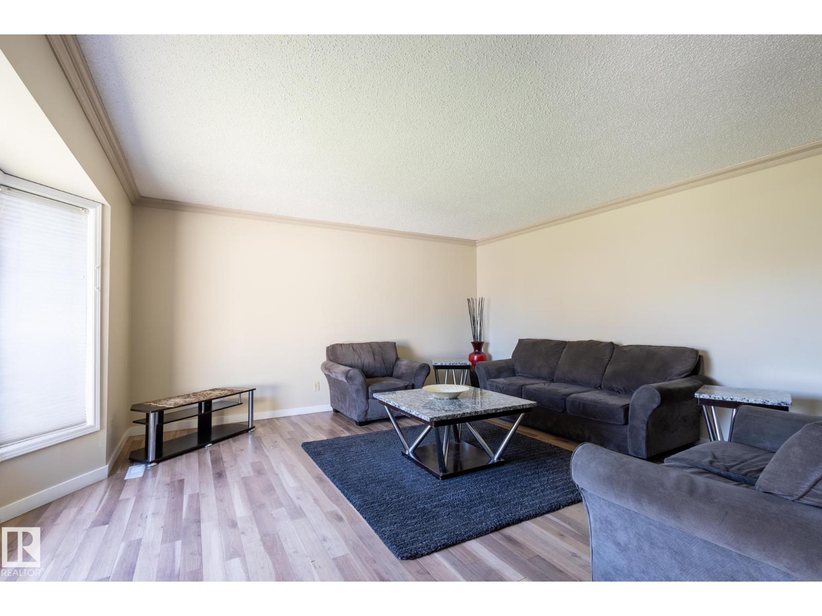 18012 96 St Nw, Edmonton, Alberta  T5Z 2G5 - Photo 4 - E4460519