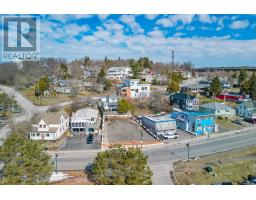22 Bay Street, Parry Sound, Ca