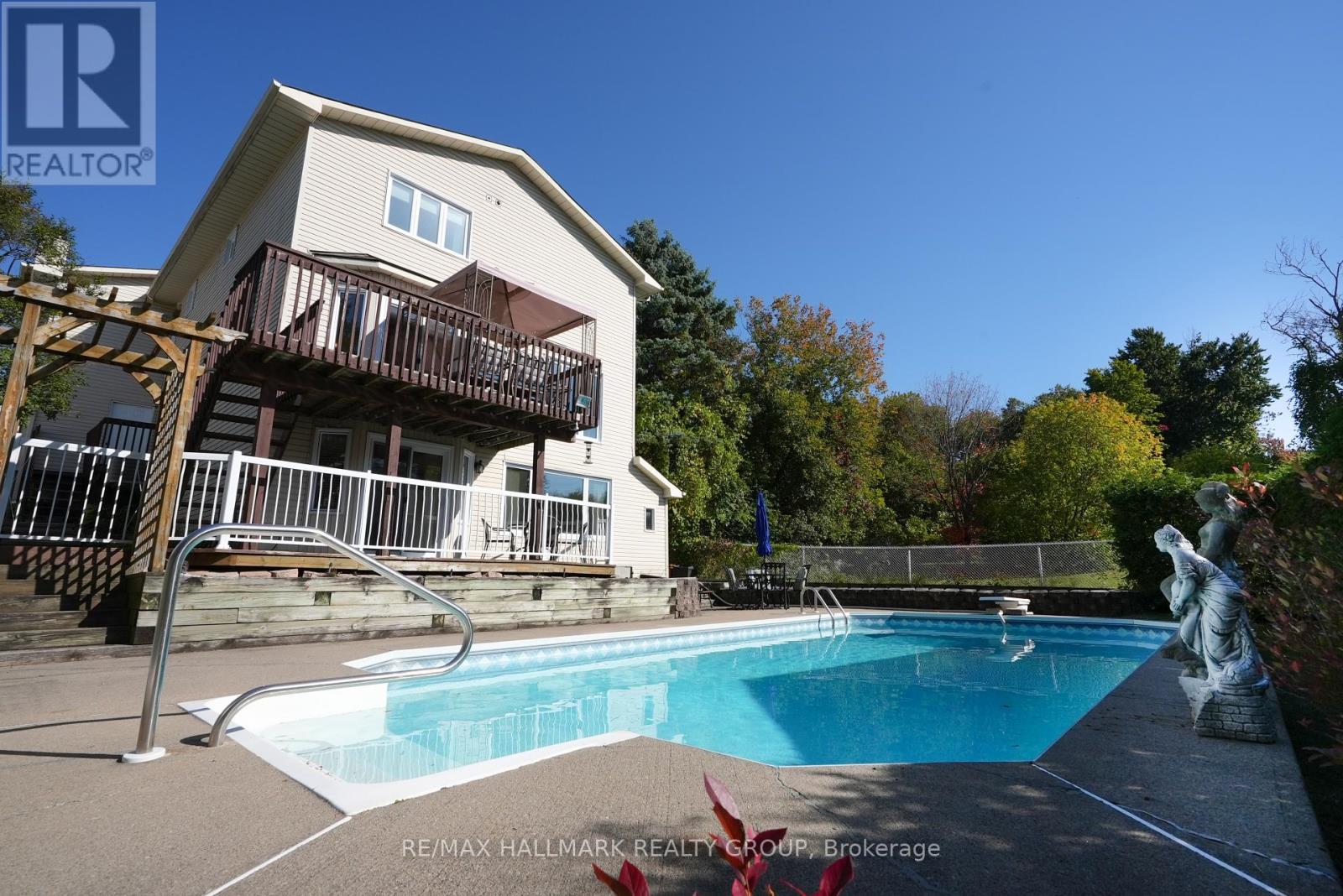 1354 Gaultois Avenue, Ottawa, Ontario  K1C 3G6 - Photo 26 - X12439327