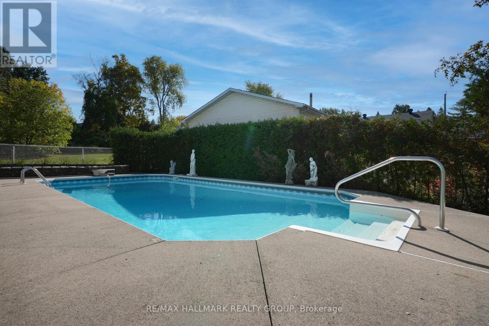 1354 Gaultois Avenue, Ottawa, Ontario  K1C 3G6 - Photo 25 - X12439327