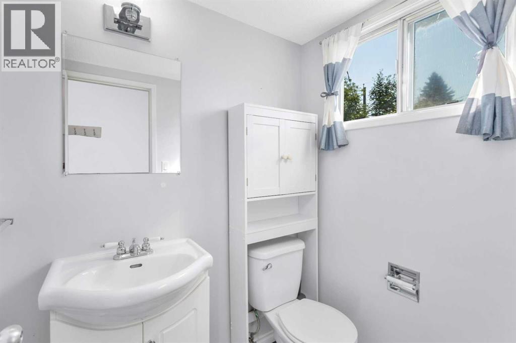 5112 56 Street, Rocky Mountain House, Alberta  T4T 1E8 - Photo 17 - A2257083