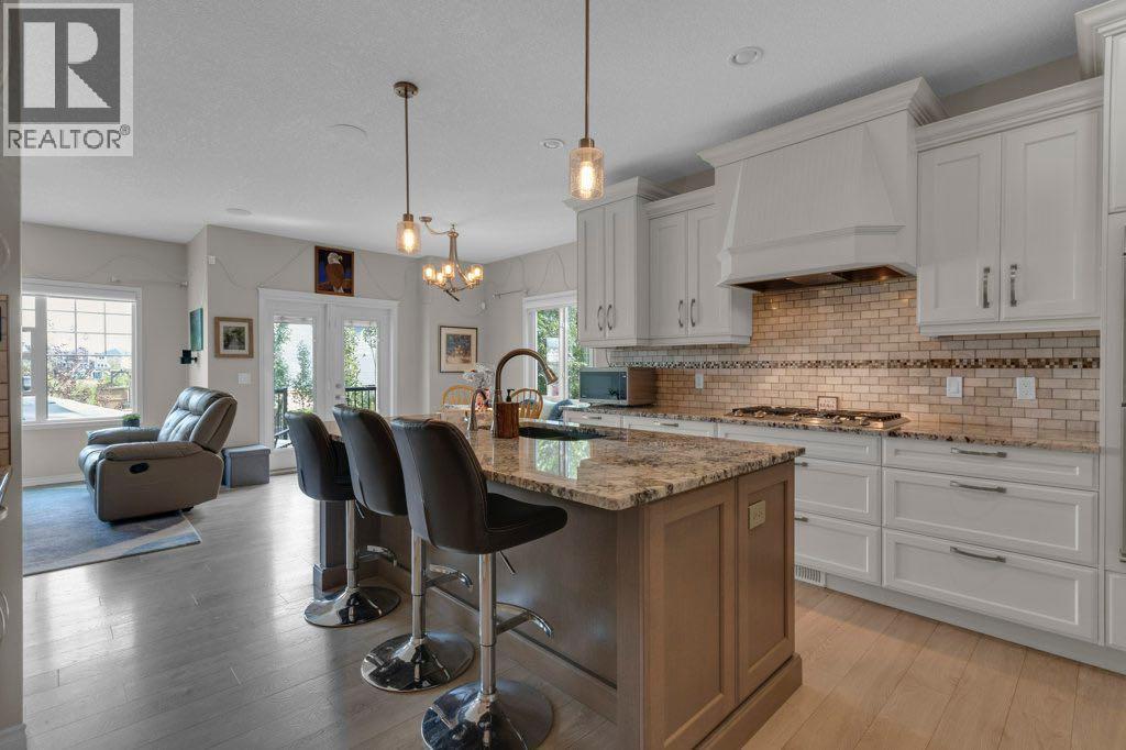 138 Reunion Landing, Airdrie, Alberta  T4B 3W4 - Photo 4 - A2255715