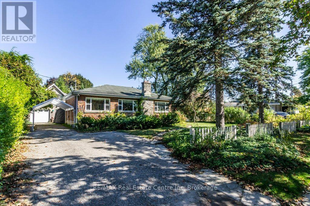 11 Riverview Drive, Guelph (Riverside Park), Ontario  N1E 3R6 - Photo 1 - X12441367