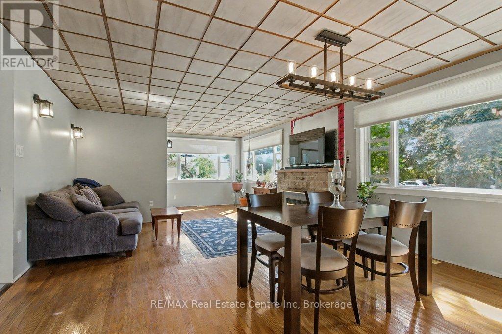 11 Riverview Drive, Guelph (Riverside Park), Ontario  N1E 3R6 - Photo 11 - X12441367