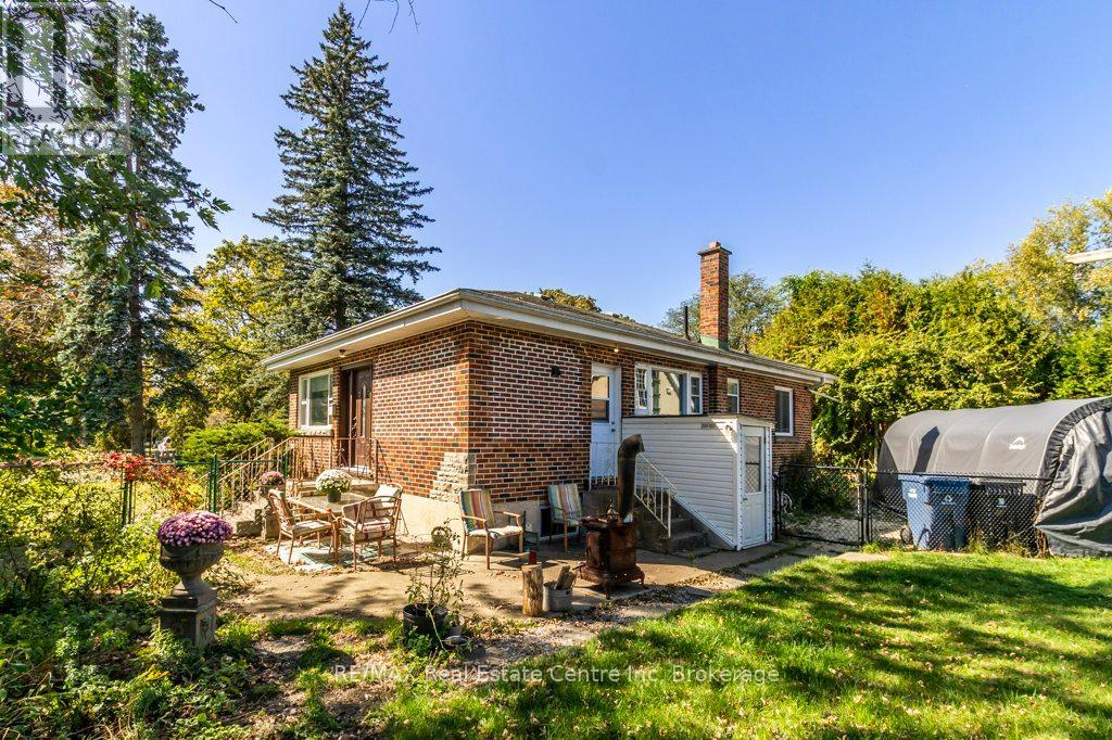11 Riverview Drive, Guelph (Riverside Park), Ontario  N1E 3R6 - Photo 25 - X12441367