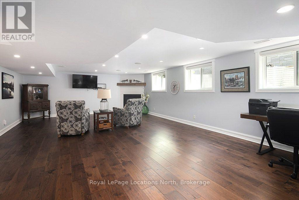 37 Grayview Drive, Grey Highlands, Ontario  N0C 1H0 - Photo 26 - X12441401