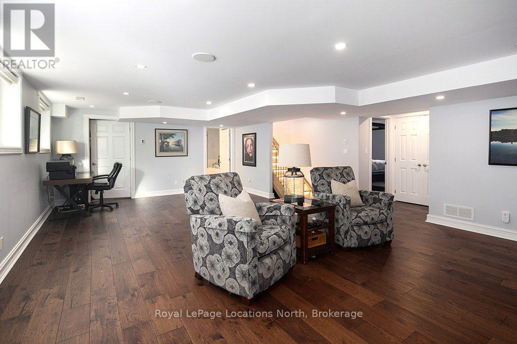 37 Grayview Drive, Grey Highlands, Ontario  N0C 1H0 - Photo 27 - X12441401