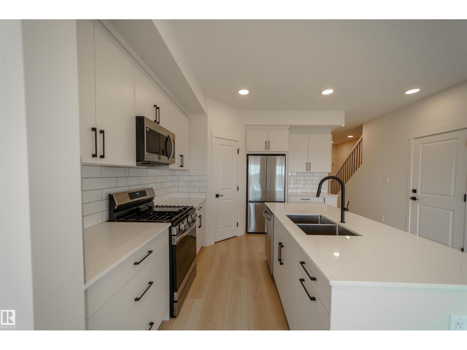 1303 Podersky Wd Sw, Edmonton, Alberta  T6W 5E4 - Photo 8 - E4455378